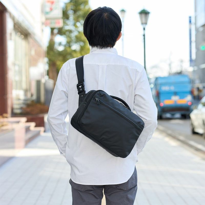 MOUSTACHEショルダーバッグメッセンジャーバッグボディバッグムスタッシュ大容量メンズレディース斜めがけ斜め掛けおしゃれかっこいいカジュアル人気通学軽量ブランド大人30代40代50代MJT4587