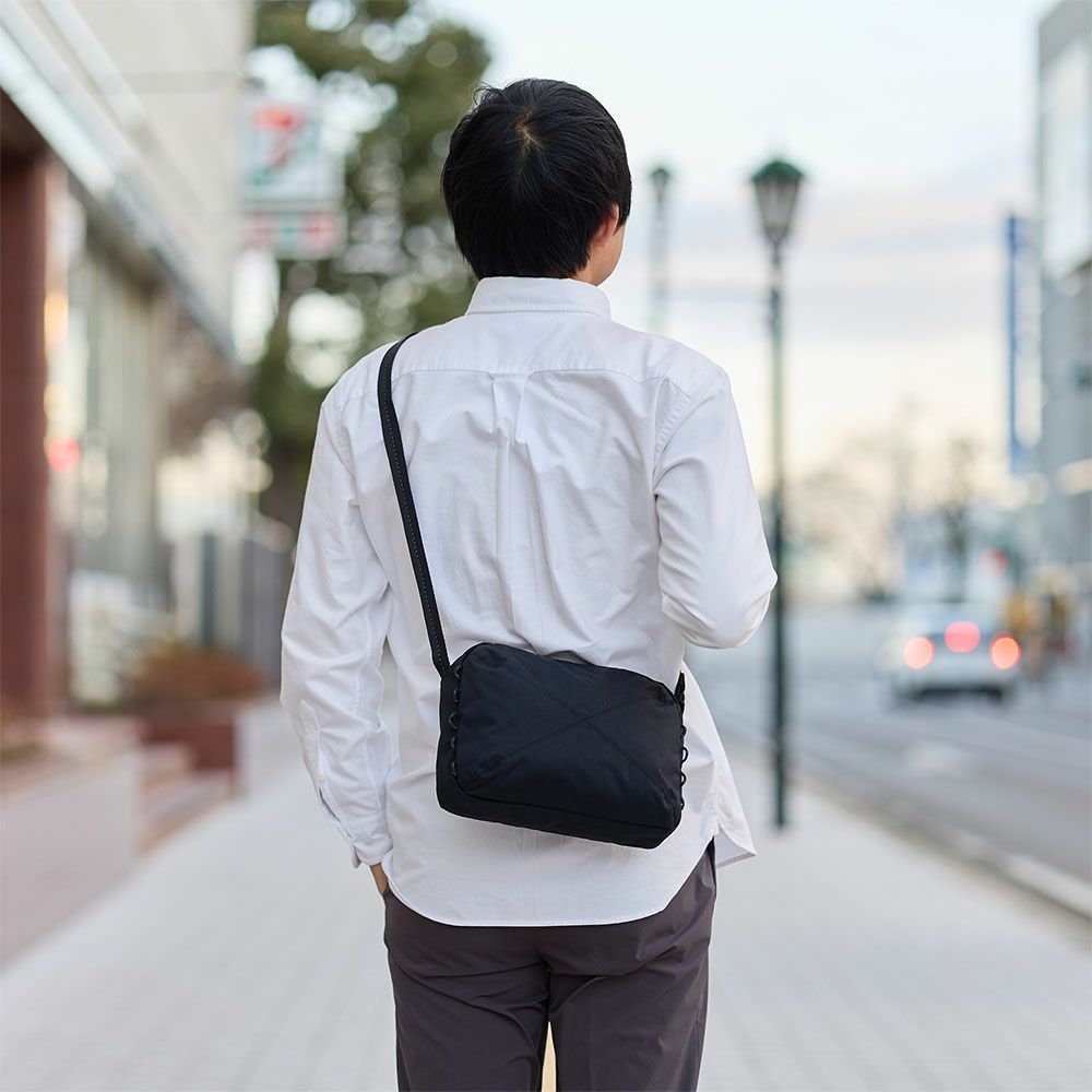 サムソナイトレッドショルダーバッグSサイズSamsoniteREDエクスサックスタンダードメンズレディースショルダーバック斜めがけ斜め掛け通勤大人サムソナイトレッドブランド人気かっこいい148664