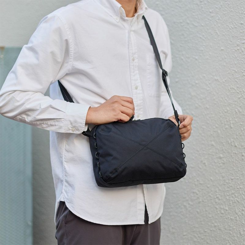 サムソナイトレッドショルダーバッグSサイズSamsoniteREDエクスサックスタンダードメンズレディースショルダーバック斜めがけ斜め掛け通勤大人サムソナイトレッドブランド人気かっこいい148664