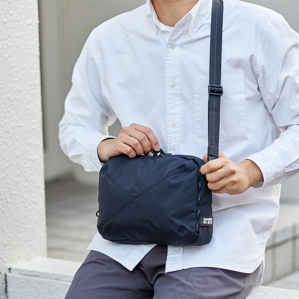 サムソナイトレッドショルダーバッグSサイズSamsoniteREDエクスサックスタンダードメンズレディースショルダーバック斜めがけ斜め掛け通勤大人サムソナイトレッドブランド人気かっこいい148664