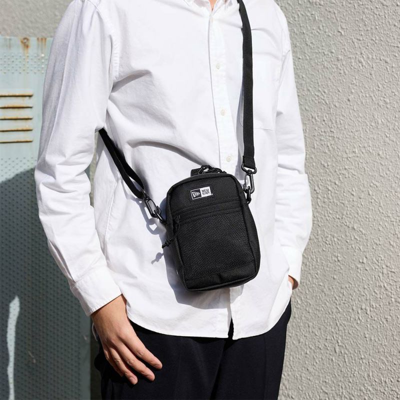 ニューエラショルダーバッグNEWERAメンズレディースショルダーポーチ1.7Lブラックショルダーバック人気小さめ小さいブランド軽量おしゃれNEWERA