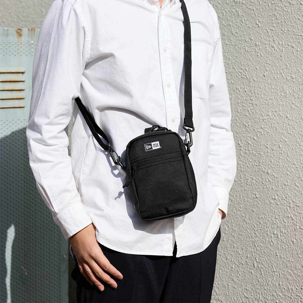 ニューエラショルダーバッグNEWERAメンズレディースショルダーポーチ1.7Lブラックショルダーバック人気小さめ小さいブランド軽量おしゃれNEWERA