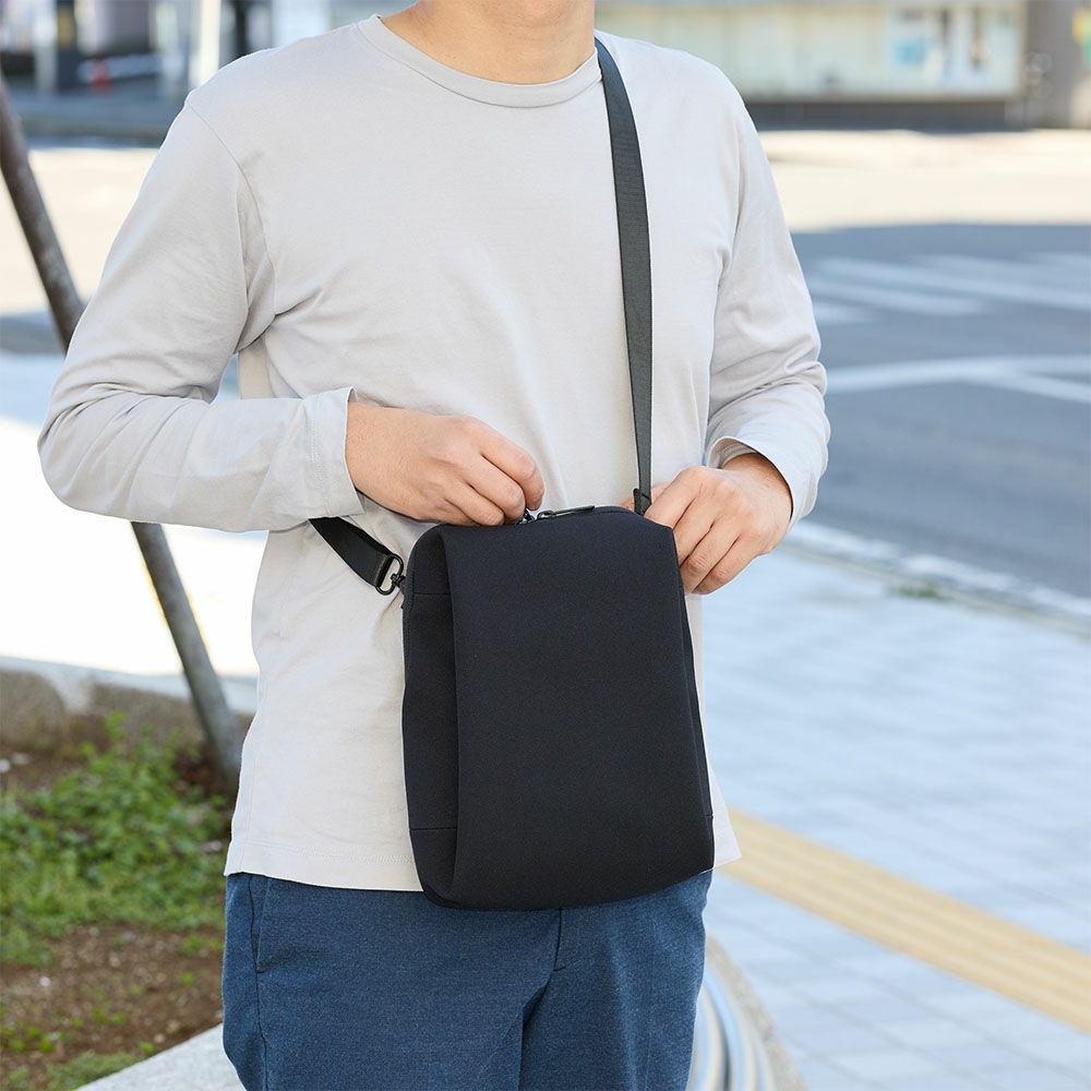 UncoeurショルダーバッグアンクールボディバッグTOROIITORO2メンズレディーススクエアおしゃれシンプルブランドおすすめ人気ブラック無地撥水TORO2K904004