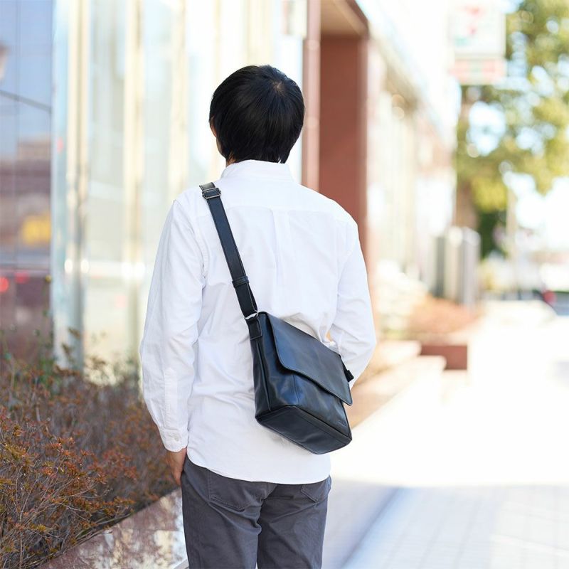 DOUBLESダブルスショルダーバッグバッグメンズレディース本革革レザー斜めがけ斜め掛けかぶせ型ブランドおしゃれショルダーショルダーバック大きめ大容量30代40代50代JVA-7420