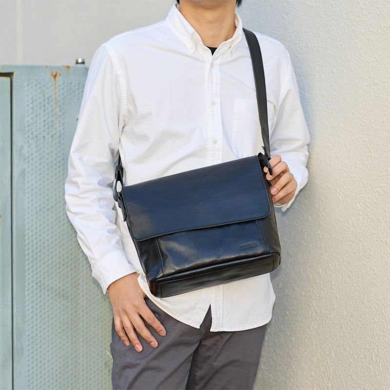 DOUBLESダブルスショルダーバッグバッグメンズレディース本革革レザー斜めがけ斜め掛けかぶせ型ブランドおしゃれショルダーショルダーバック大きめ大容量30代40代50代JVA-7420