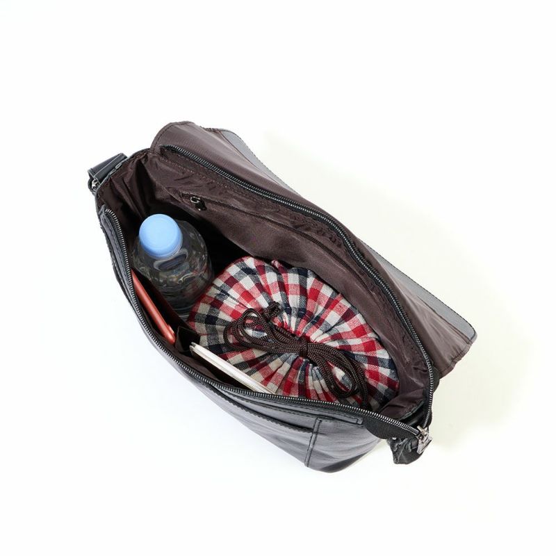 DOUBLESダブルスショルダーバッグバッグメンズレディース本革革レザー斜めがけ斜め掛けかぶせ型ブランドおしゃれショルダーショルダーバック大きめ大容量30代40代50代JVA-7420