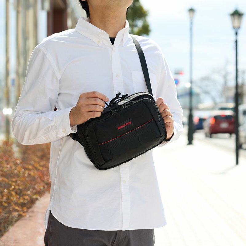 ブリーフィングショルダーバッグBRIEFINGボディバッグBSBOXSHOULDERSAGバッグショルダーバックブランドメンズ斜めがけかっこいいブランドおしゃれ正規品BRA241L40