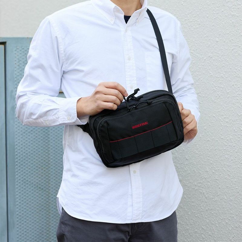 ブリーフィングショルダーバッグBRIEFINGボディバッグBSBOXSHOULDERSAGバッグショルダーバックブランドメンズ斜めがけかっこいいブランドおしゃれ正規品BRA241L40
