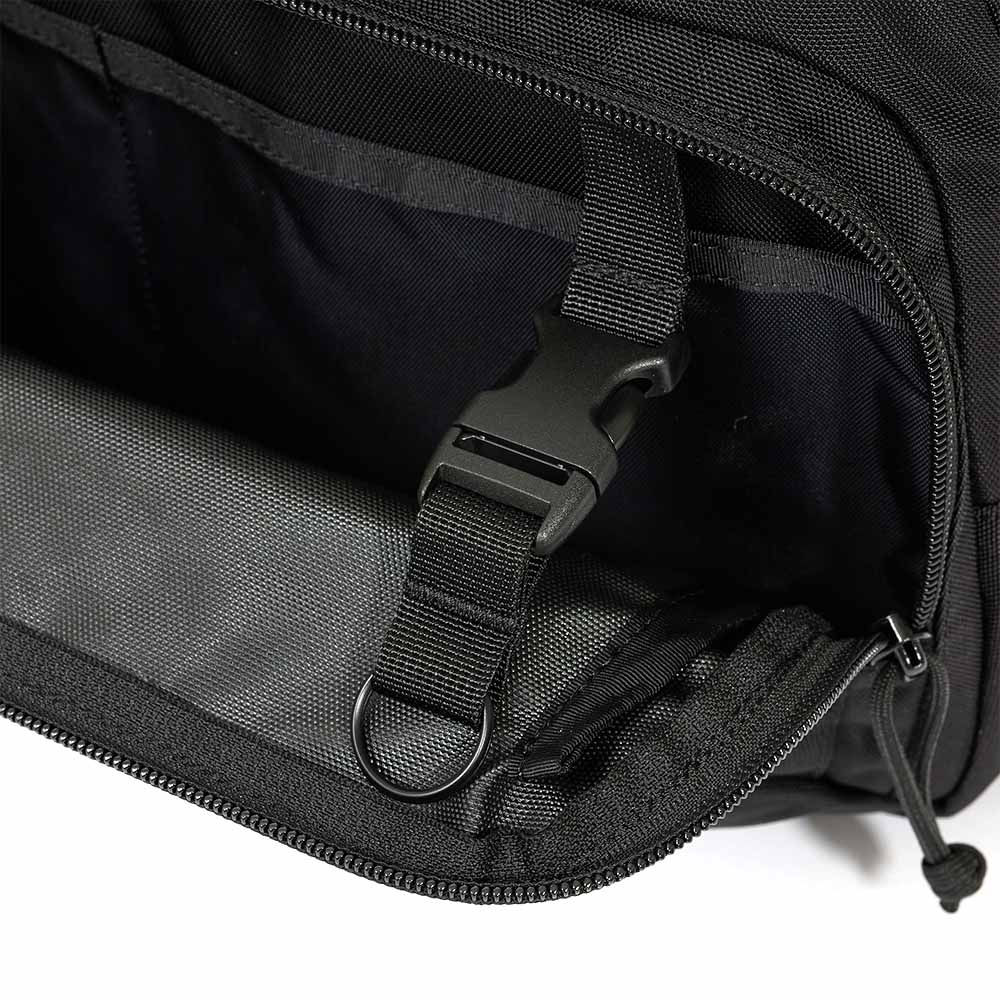 ブリーフィングメッセンジャーバッグショルダーバッグBRIEFINGBSBOXSHOULDERMAGバッグショルダーバックブランドメンズ斜めがけかっこいいブランドおしゃれ大きめ大容量正規品BRA241L41