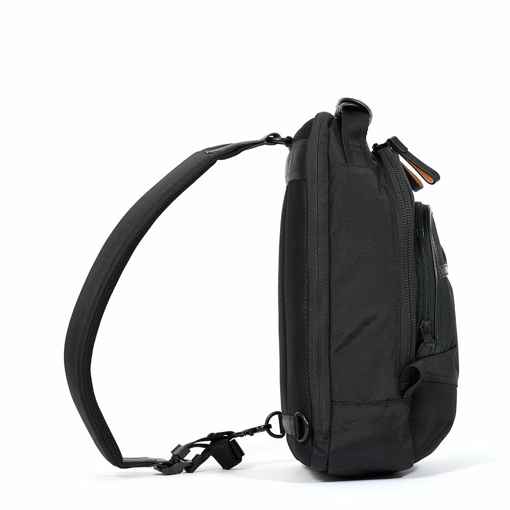 【LEDライトプレゼント】DSBKボディバッグスリングバッグKOH-3385メンズ大きめ大容量ブランドかっこいい撥水斜めがけバッグ人気おしゃれディーエスビーケーKOH3385