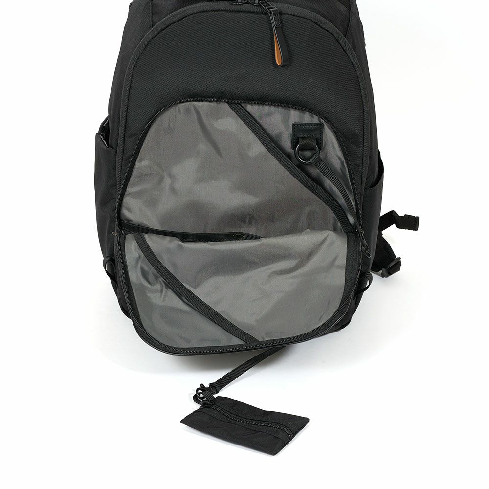 【LEDライトプレゼント】DSBKリュックKOH-338215LメンズA4デイパックバックパックブランドかっこいい撥水人気おしゃれ大人通勤通学大学生ディーエスビーケーKOH3382