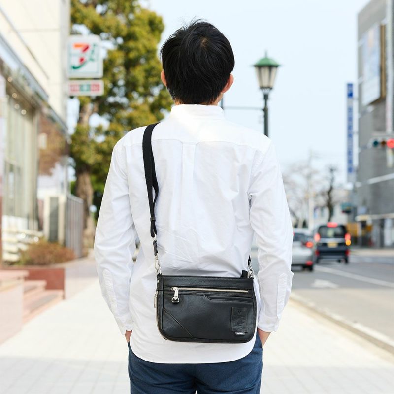 アビレックスショルダーバッグ2WAYAVIREXバッグ合皮横型ショルダーバッグアヴィレックスメンズショルダーバックブランド人気かっこいい斜めがけ斜め掛け30代40代50代60代AX5006