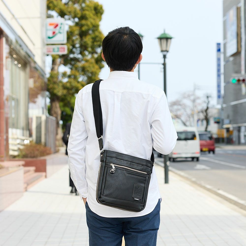 アビレックスショルダーバッグAVIREXバッグ合皮スクエアショルダーバッグアヴィレックスメンズショルダーバックブランド人気かっこいい斜めがけ斜め掛け30代40代50代60代AX5007