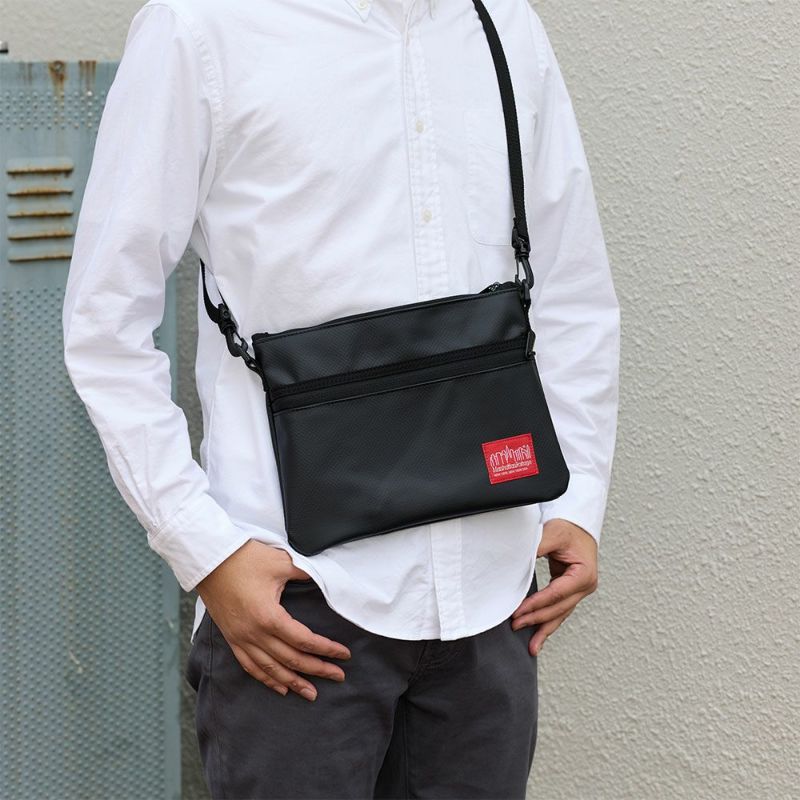 マンハッタンポーテージショルダーバッグサコッシュManhattanPortageメンズレディース防水ブランド斜めがけ大人おすすめおしゃれ人気MatteVinylHarlemBagMP1084MVL