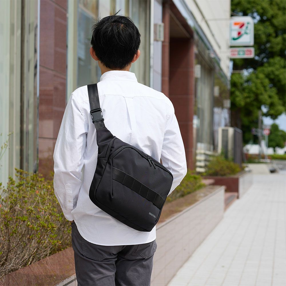 ブリーフィングBRIEFINGショルダーバッグメッセンジャーバッグMFCLAPTOPSACOCHE14大容量メンズレディースバッグパソコン収納PC収納13インチ13.3インチ14インチ撥水おしゃれブランドBRA241L59