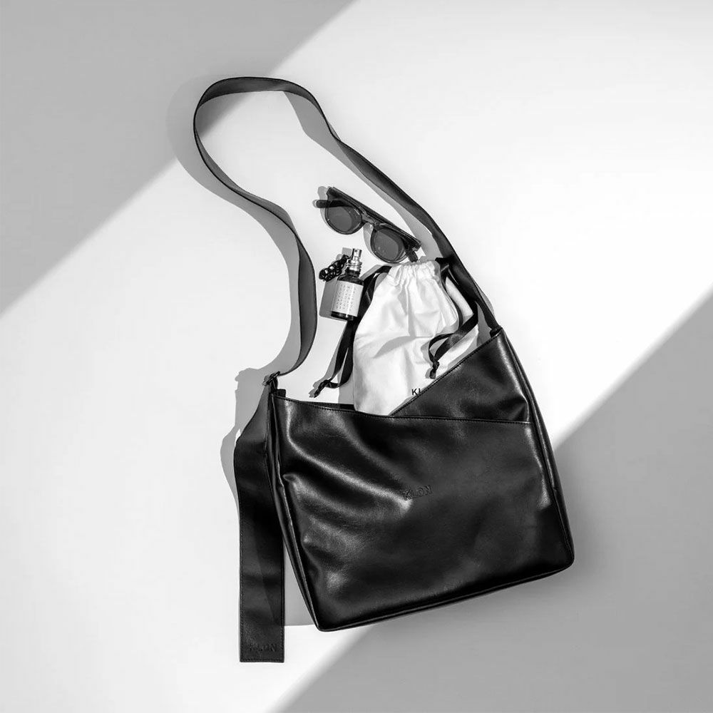 KLONショルダーバッグクローンメンズレディースBUTTERFLYSHOULDERBAGおしゃれ通学通勤ブラック黒