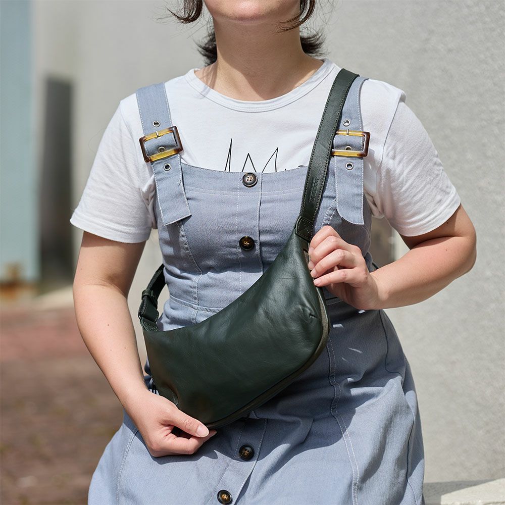 DOUBLESダブルスショルダーバッグバッグメンズレディース三日月型小さめ本革革レザー斜めがけ斜め掛け30代40代50代JPJ-1300