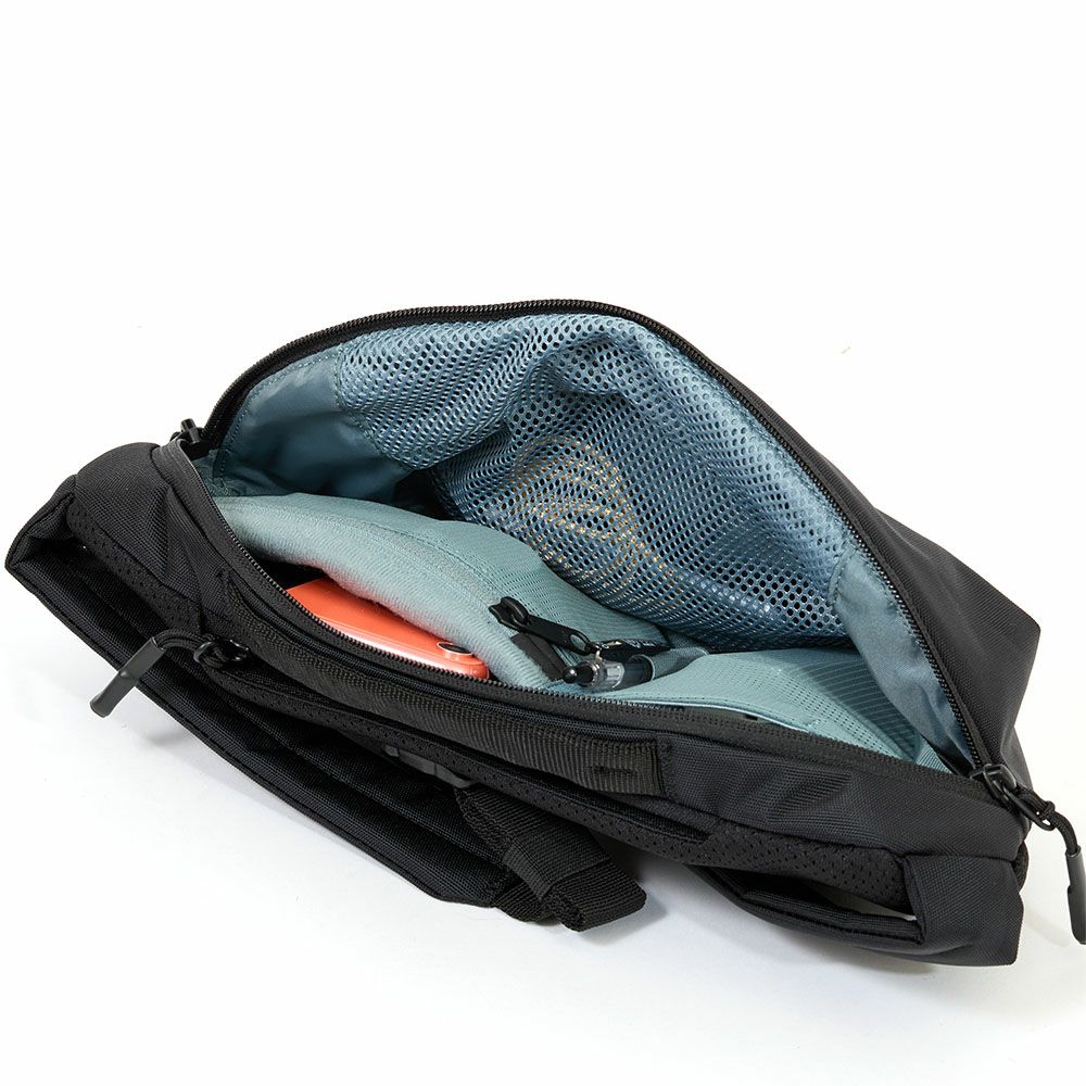 ThuleスリングバッグボディバッグスーリーSubterra2SlingBag3Lバッグショルダーバッグメンズレディースブランド正規品3205066