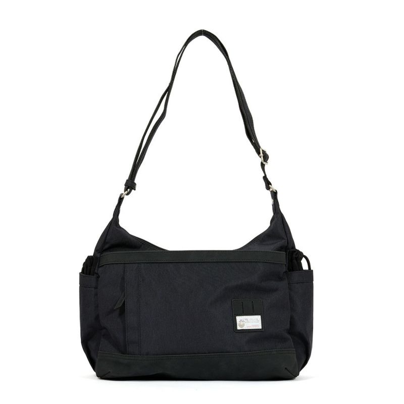 MOUSTACHEショルダーバッグムスタッシュA4大容量大きめメンズレディース斜めがけ斜め掛けおしゃれかっこいいカジュアル人気通学軽量ブランド大人30代40代50代JIB0450