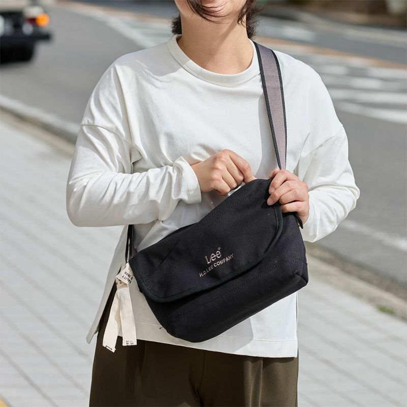 Leeリーショルダーバッグバッグレディースブランドショルダーバックフラップ斜め掛け斜めがけ帆布人気シンプル大人おしゃれ30代40代50代60代320-1302