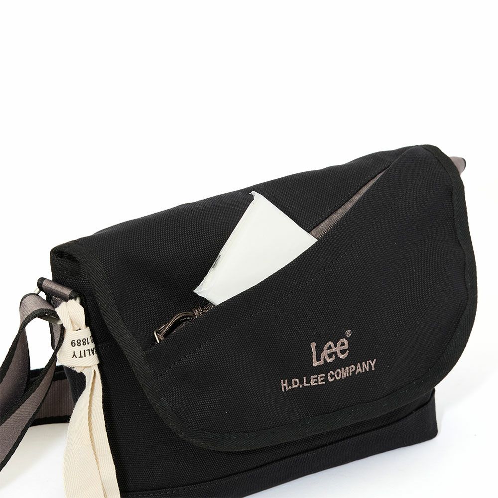 Leeリーショルダーバッグバッグレディースブランドショルダーバックフラップ斜め掛け斜めがけ帆布人気シンプル大人おしゃれ30代40代50代60代320-1302