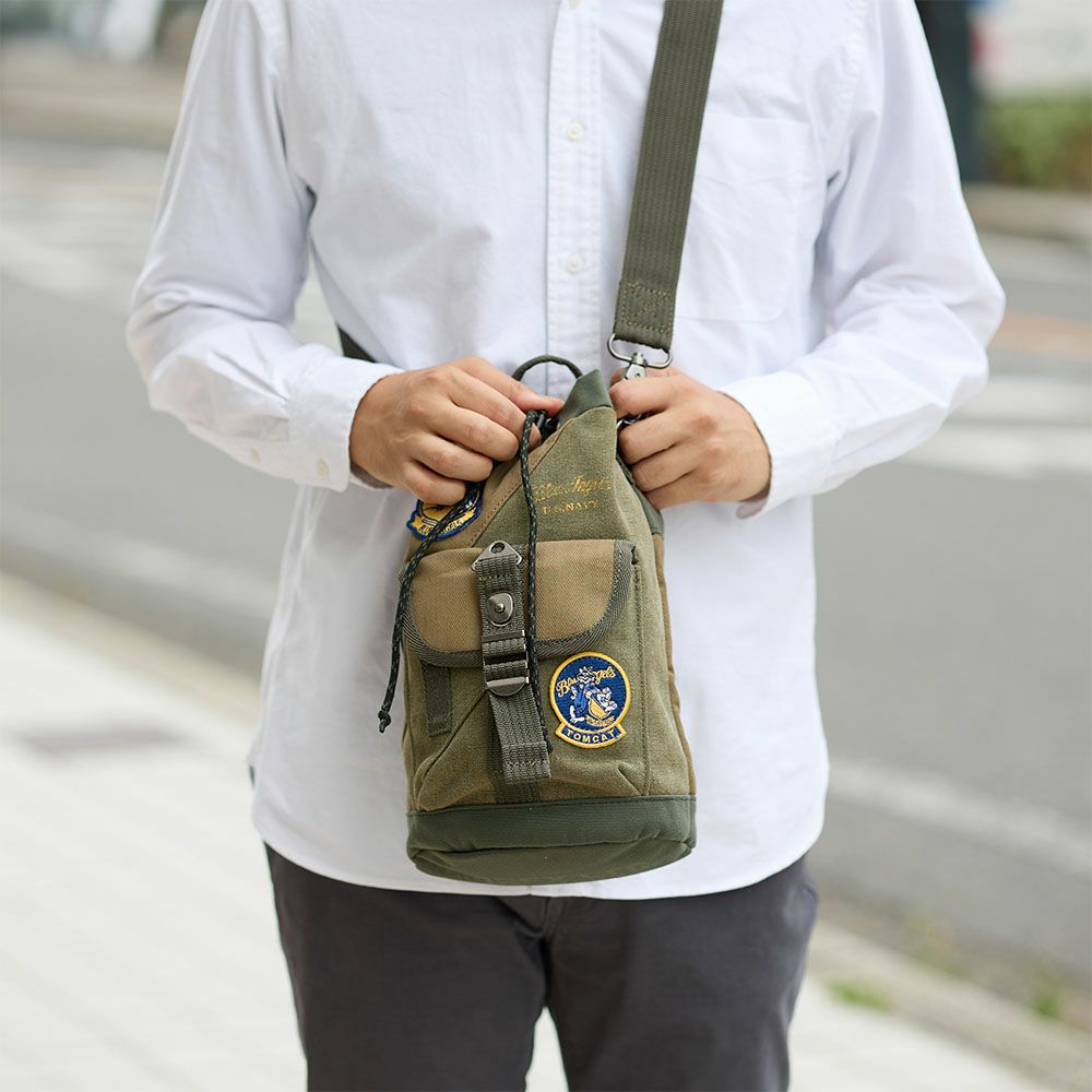 AVIREXアビレックス2WAYボンサックボディバッグショルダーバッグトップガン2TOPGUNIIメンズレディースアヴィレックス斜めがけ斜め掛け巾着巾着バッグAVX3529K