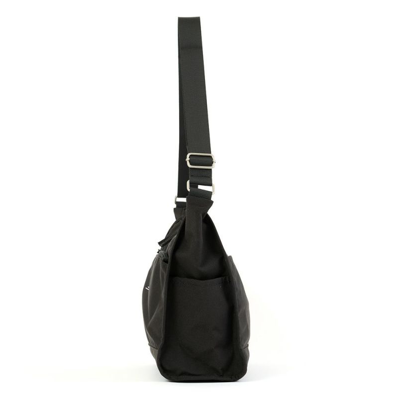 アネログランデショルダーバッグレディースファスナー付きanelloGRANDEバッグ軽量人気おしゃれ斜めがけブランド小さめ撥水CABINA5ショルダーバッグGTM0172Z