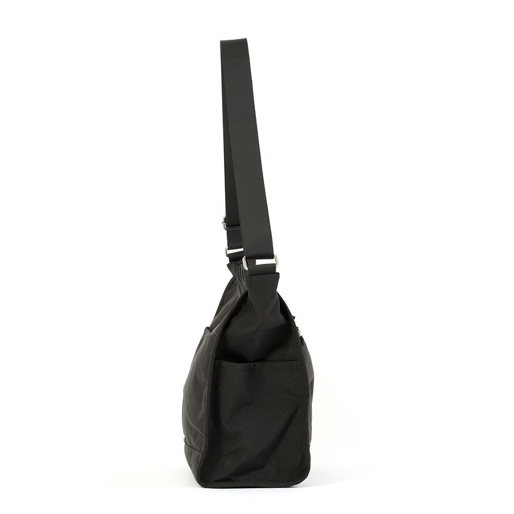 アネログランデショルダーバッグレディースファスナー付きanelloGRANDEバッグ軽量人気おしゃれ斜めがけブランド小さめ撥水CABINA5ショルダーバッグGTM0172Z