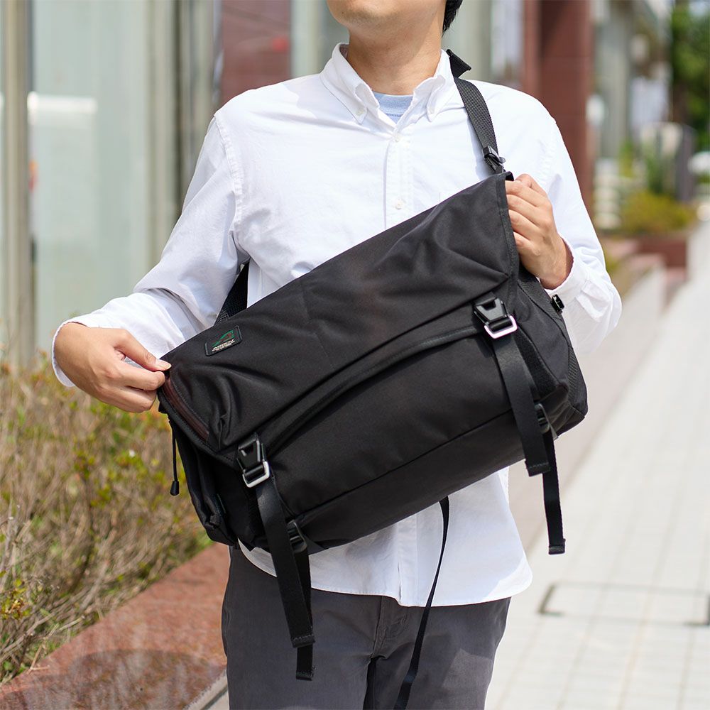 アッソブメッセンジャーバッグAS2OVショルダーバッグASSOVメンズブランド自転車通勤通学ナイロン評判丈夫大容量人気防水撥水おすすめ正規品330×1000DCORDURASTANDARDSERIESMESSENGER152318