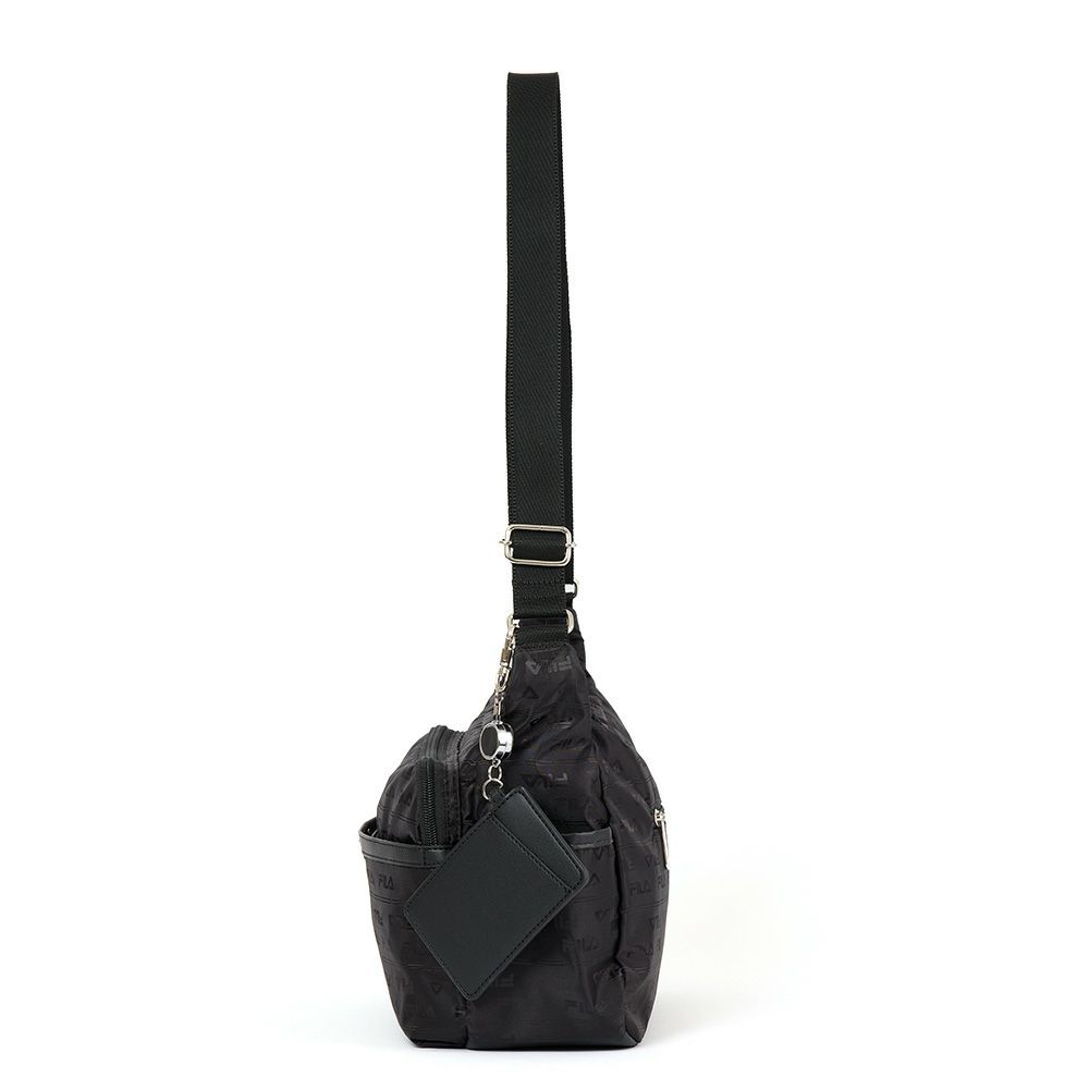 フィラショルダーバッグFILAレディースファスナー付き船形三日月型バッグ軽量多収納人気斜めがけブランド大きめマザーズバッグおしゃれかわいい大人30代40代50代7694