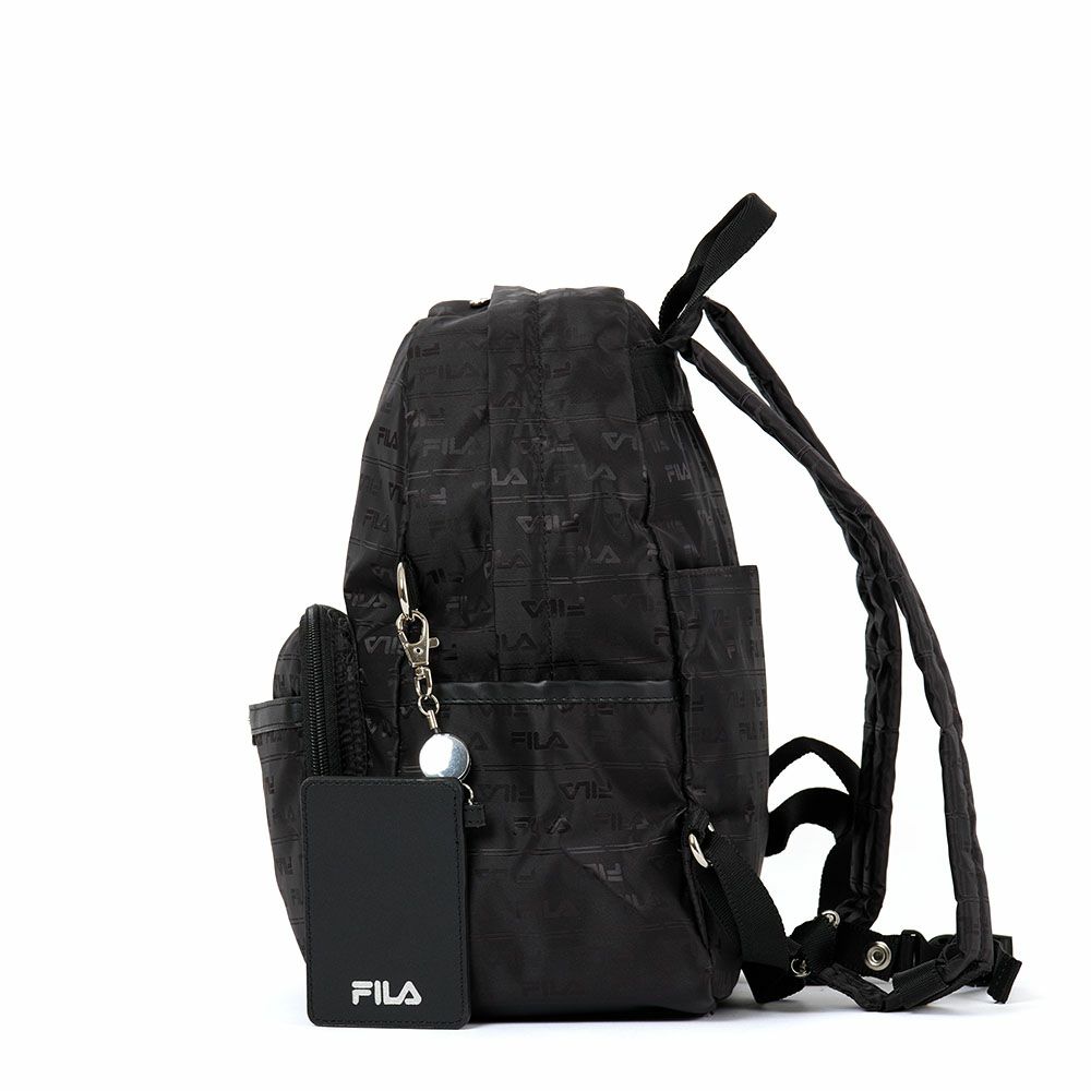 フィラリュックFILAレディースファスナー付き大人バッグ軽量多収納人気ブランド小さめマザーズバッグマザーズリュックおしゃれかわいい30代40代50代7696