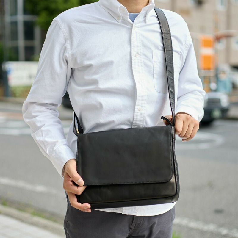 ダコタショルダーバッグメンズDakotaB5本革革レザー馬革バッグショルダーバック斜めがけ斜め掛けブランドおしゃれ大人ダコタブラックレーベル軽い軽量40代50代60代1623805