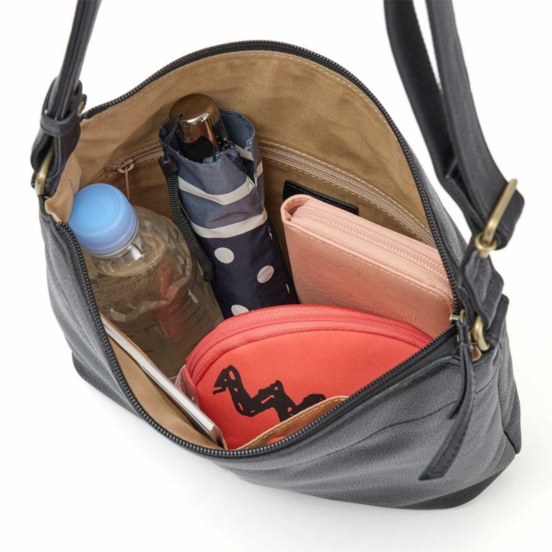 ダコタバッグショルダーバッグレディース女性Dakotaジェントリー本革革レザースクエア大きめショルダーバッグ斜め掛け斜めがけ軽い軽量おしゃれブランド人気30代40代50代1034511