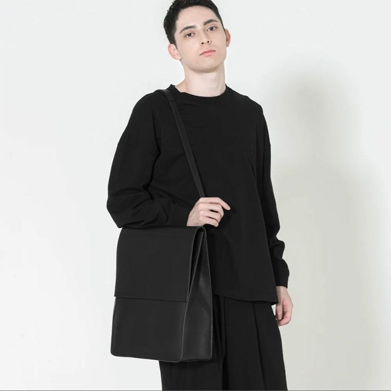 KLONリュッククローンメンズレディースSQUARELINERUCKSACKバックパックリュックサック肩掛け2WAY通学通勤おしゃれブラック