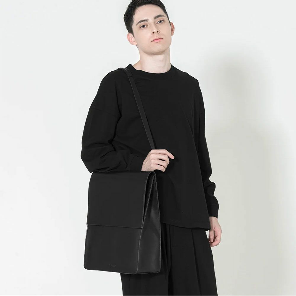 KLONリュッククローンメンズレディースSQUARELINERUCKSACKバックパックリュックサック肩掛け2WAY通学通勤おしゃれブラック