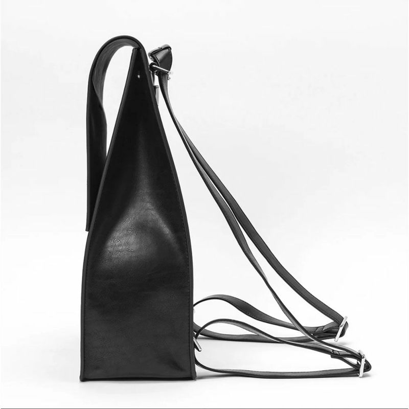 KLONリュッククローンメンズレディースSQUARELINERUCKSACKバックパックリュックサック肩掛け2WAY通学通勤おしゃれブラック