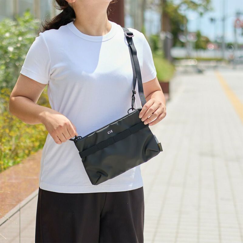 CIEショルダーバッグバッグシーサコッシュGRID3MINISHOULDERBAGメンズレディースミニショルダーバッグブランド評判人気防水撥水おすすめ正規品日本製グリッド3032052