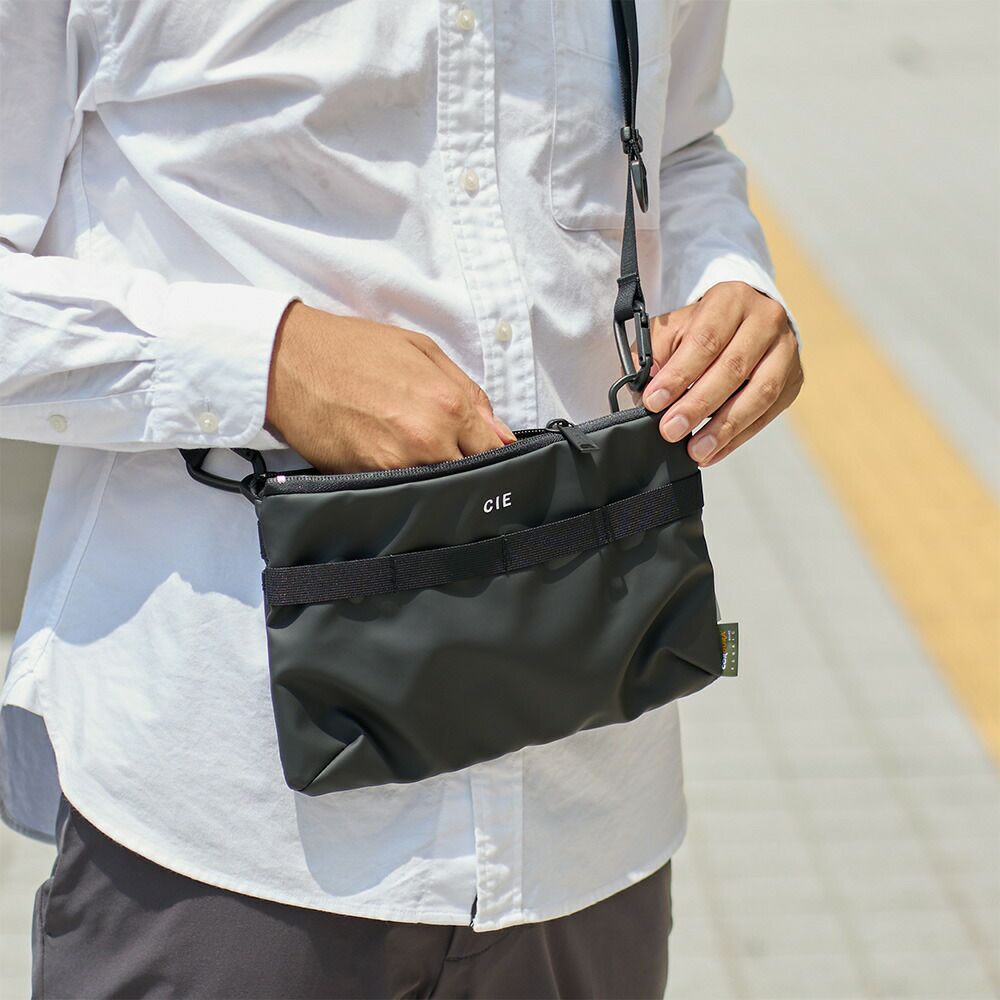 CIEショルダーバッグバッグシーサコッシュGRID3MINISHOULDERBAGメンズレディースミニショルダーバッグブランド評判人気防水撥水おすすめ正規品日本製グリッド3032052