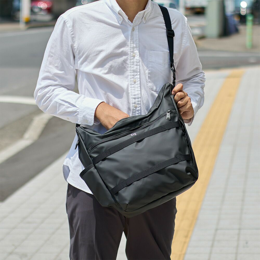 CIEショルダーバッグLサイズバッグシーGRID3SHOULDERBAG-02メンズレディース斜めがけ斜め掛けブランド評判人気防水撥水大容量大きめおすすめ正規品日本製グリッド3032055