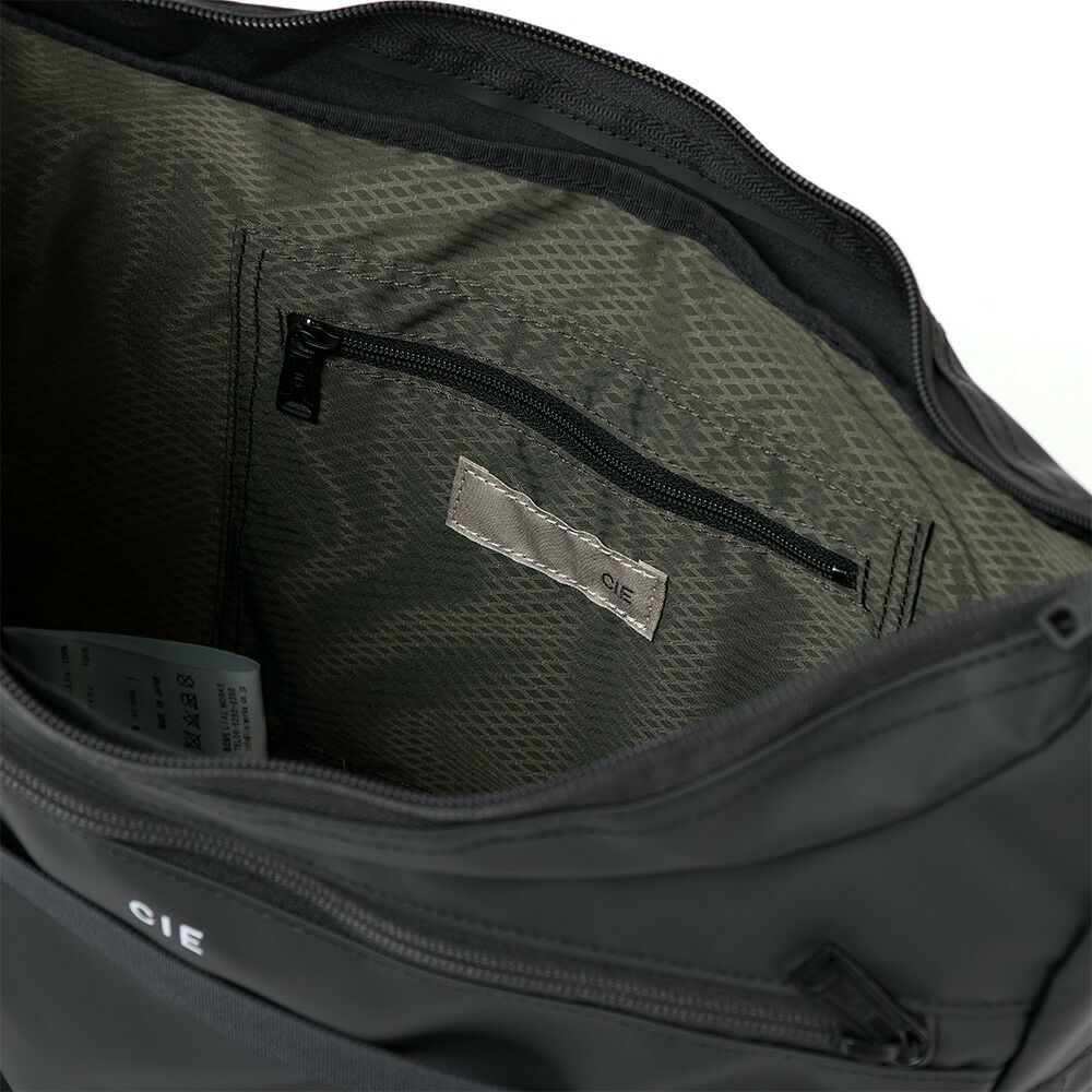 CIEショルダーバッグLサイズバッグシーGRID3SHOULDERBAG-02メンズレディース斜めがけ斜め掛けブランド評判人気防水撥水大容量大きめおすすめ正規品日本製グリッド3032055