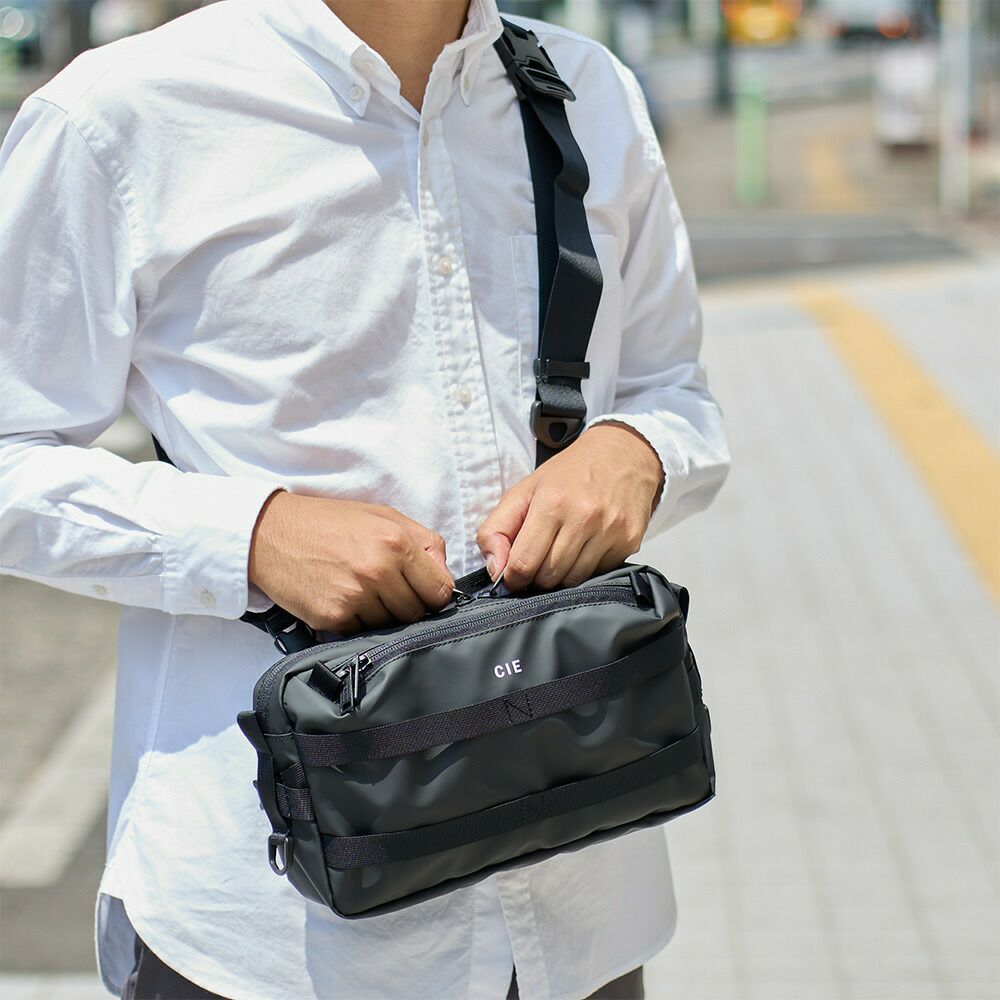 CIEショルダーバッグボディバッグバッグシーGRID32WAYSLINGBAGスリングバッグメンズレディース斜めがけ斜め掛けブランド評判人気防水撥水おすすめ正規品日本製グリッド3032057