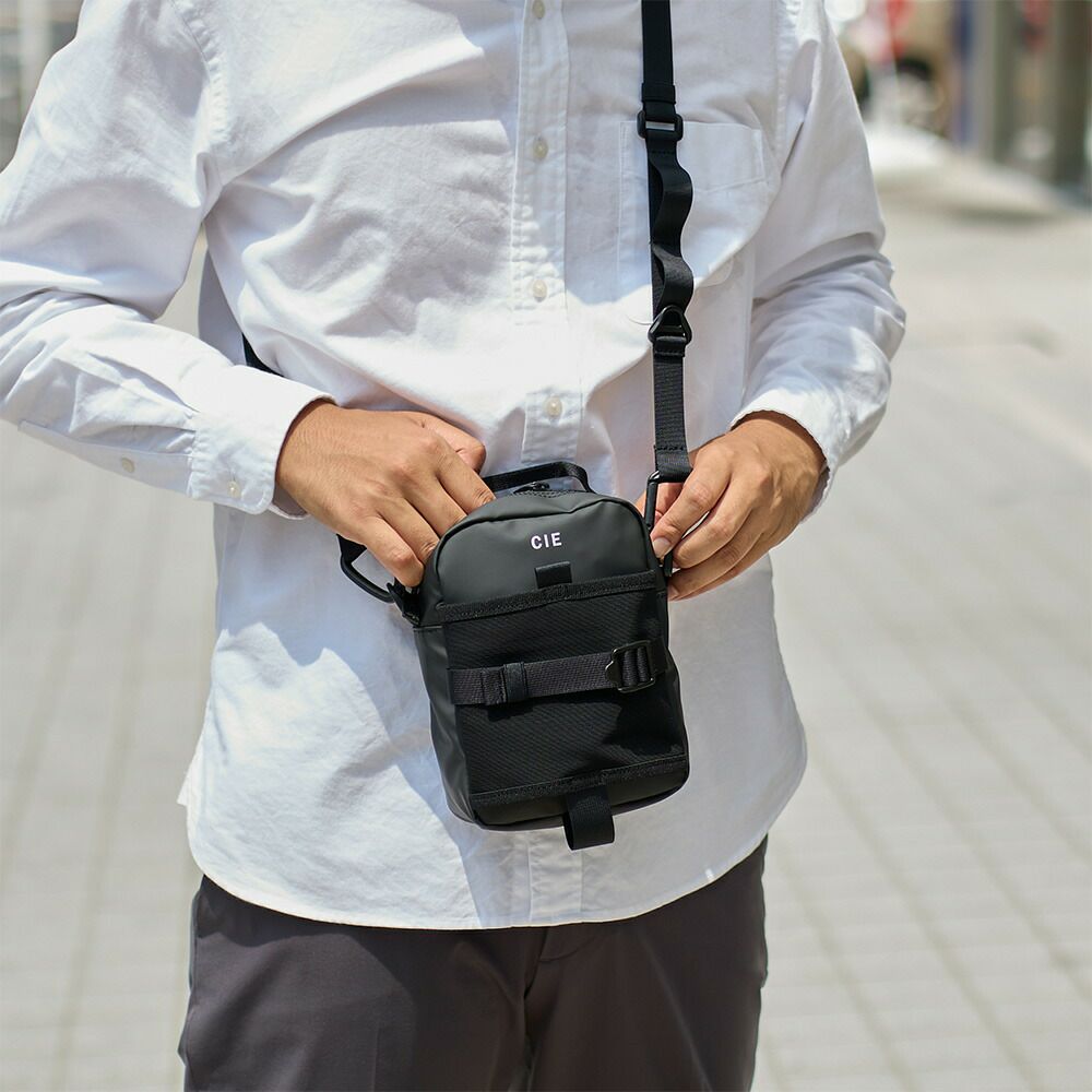 CIEショルダーバッグバッグシーGRID3BOTTLEMINISHOULDERBAGメンズレディースミニショルダーバッグ斜めがけ斜め掛けブランド評判人気防水撥水小さい小さめおすすめ正規品日本製グリッド3032067