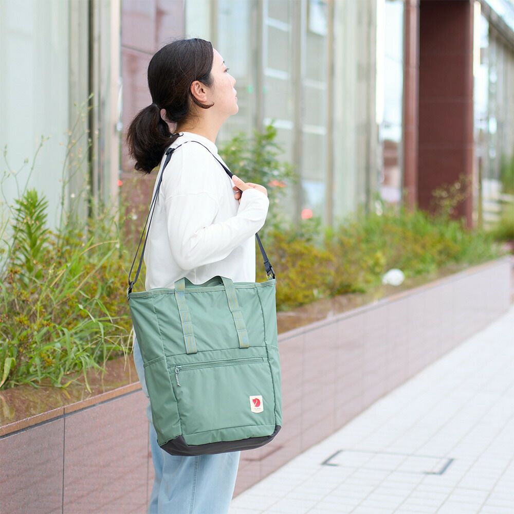 正規品フェールラーベントートバッグリュックFJALLRAVENHighCoastTotepack2WAYトートバッグメンズレディースA4リュックトートリュックにもなる23225