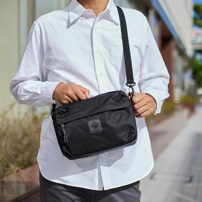 コロンビアショルダーバッグColumbiaメンズレディースグレートスモーキーガーデンショルダーバッグ斜め掛けバッグななめがけ撥水おしゃれ旅行軽い軽量小さめスクエアPU8731