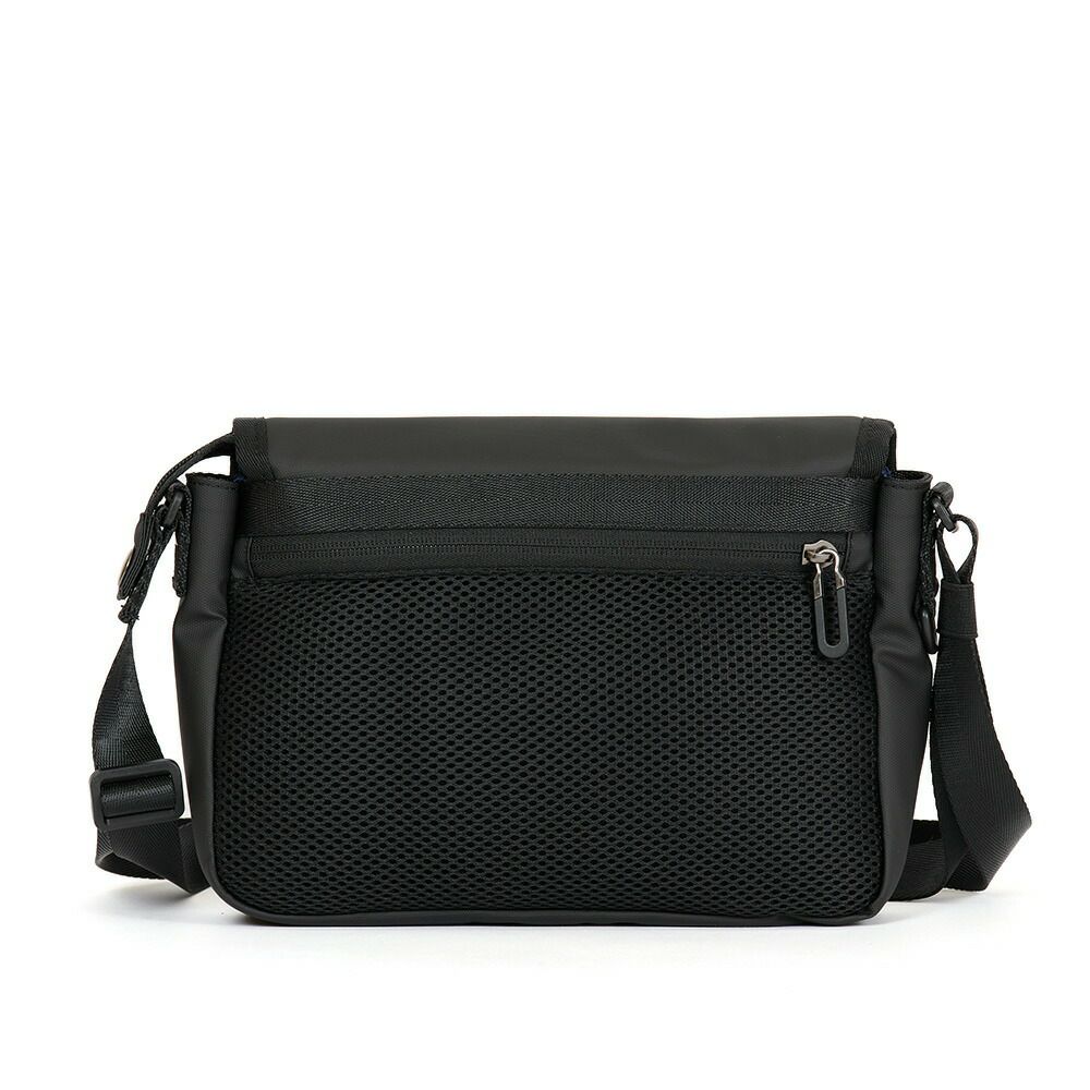 MOUSTACHEショルダーバッグムスタッシュメンズレディース斜めがけ斜め掛けおしゃれかっこいいカジュアル人気通学ブランド大人小さめコンパクト30代40代50代MJT-4584